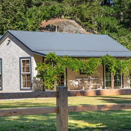 Arrow Junction Cottage アロータウン エクステリア 写真