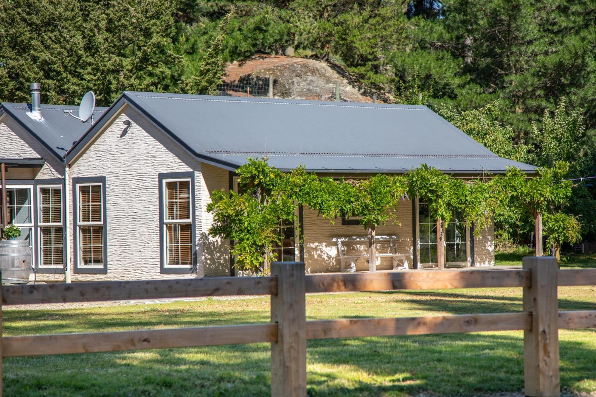 Arrow Junction Cottage アロータウン エクステリア 写真